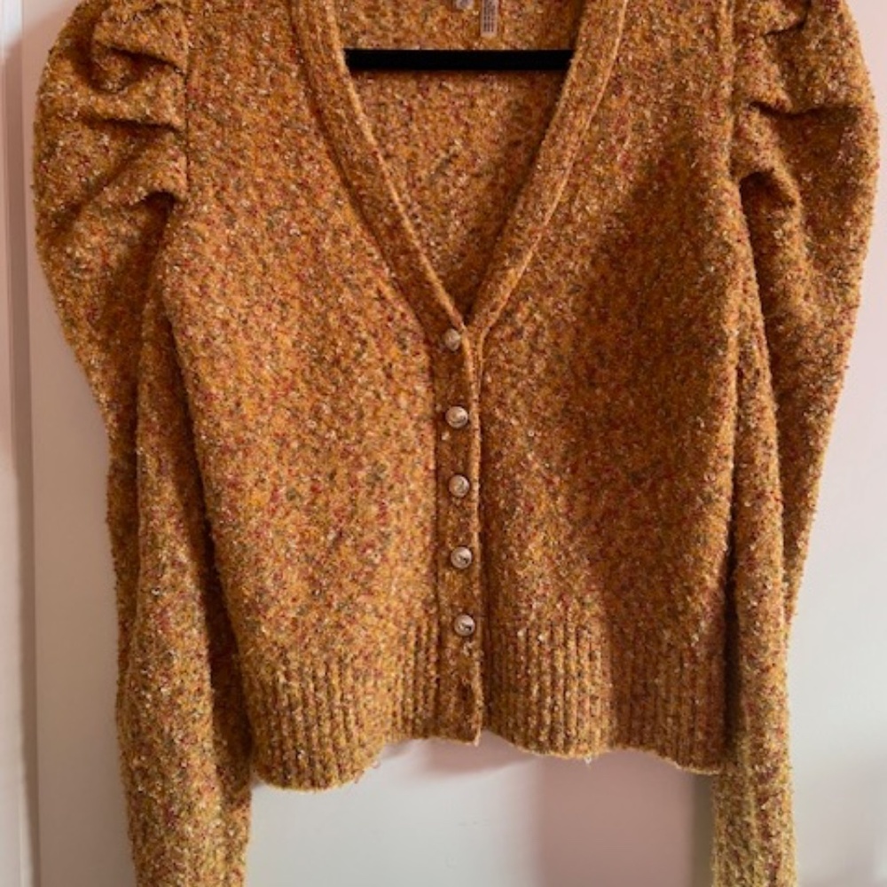 New Karl Lagerfeld sweater size XS in yellow / orange with puffy sleeves - Picture 2 of 10